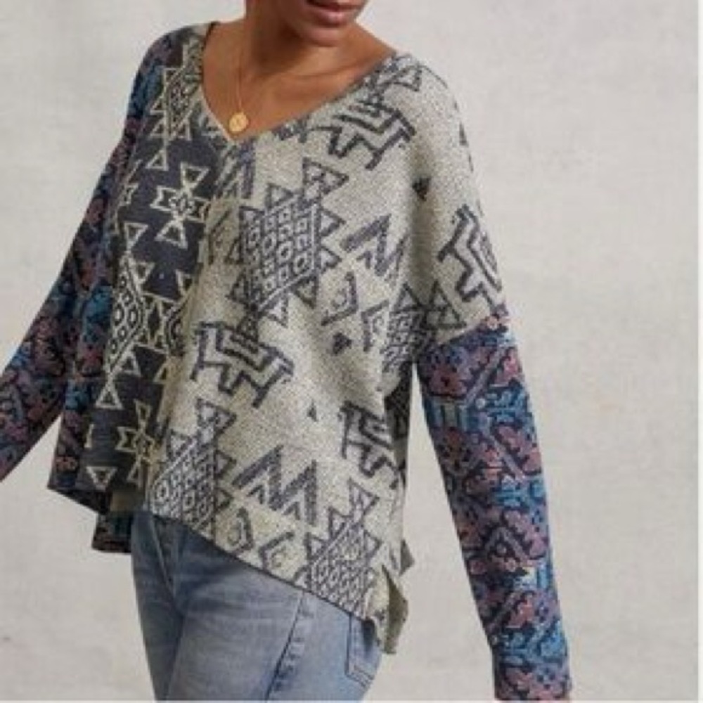 Anthropologie Geometric V-Neck Sweater - Gray and Blue